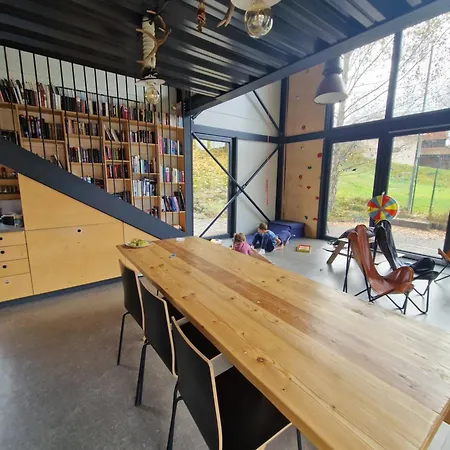 Iron * Bansky Studenec