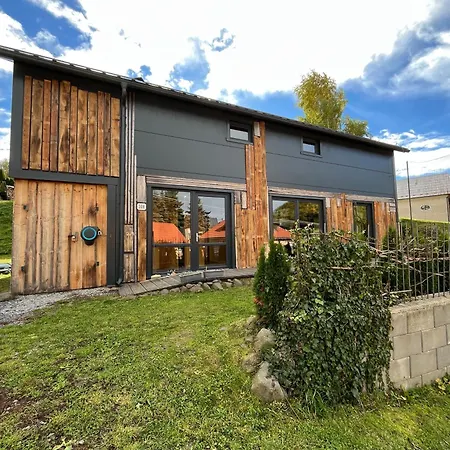 Iron 度假居 Bansky Studenec