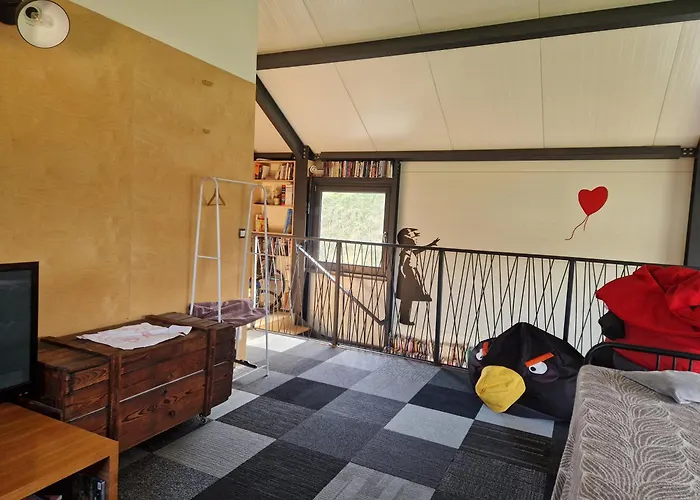 بيت للعطل Iron